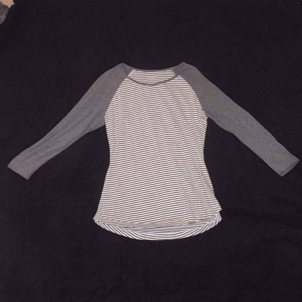 Striped 3/4 sleeve tee